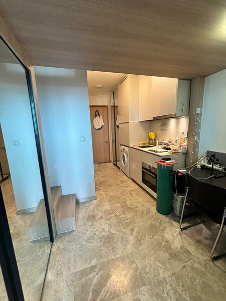 371 Beach Road photo 2