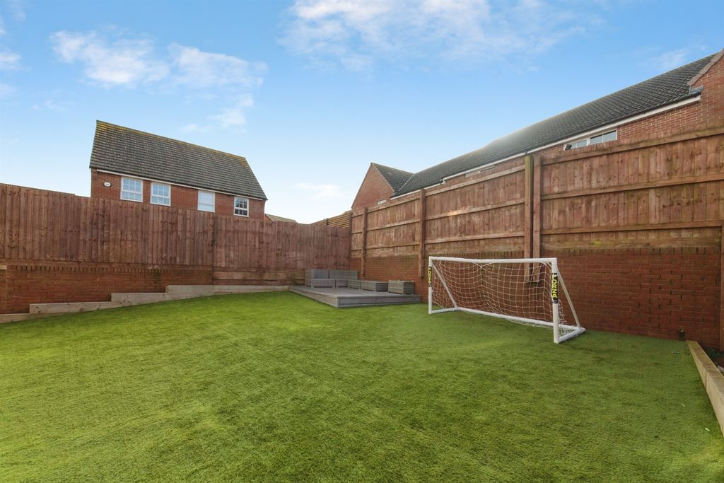 Additional image 5 of 4 bed detached house for saleTrott Close, Cullompton EX15