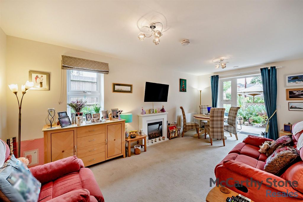 Additional image 4 of 2 bed flat for saleFoxglove Place, Willand Road, Cullompton EX15