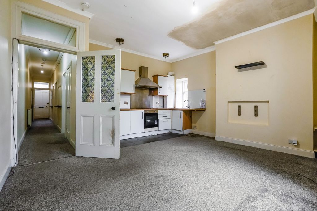Additional image 7 of 2 bed flat for saleKirkgate, Fife, Cupar KY15