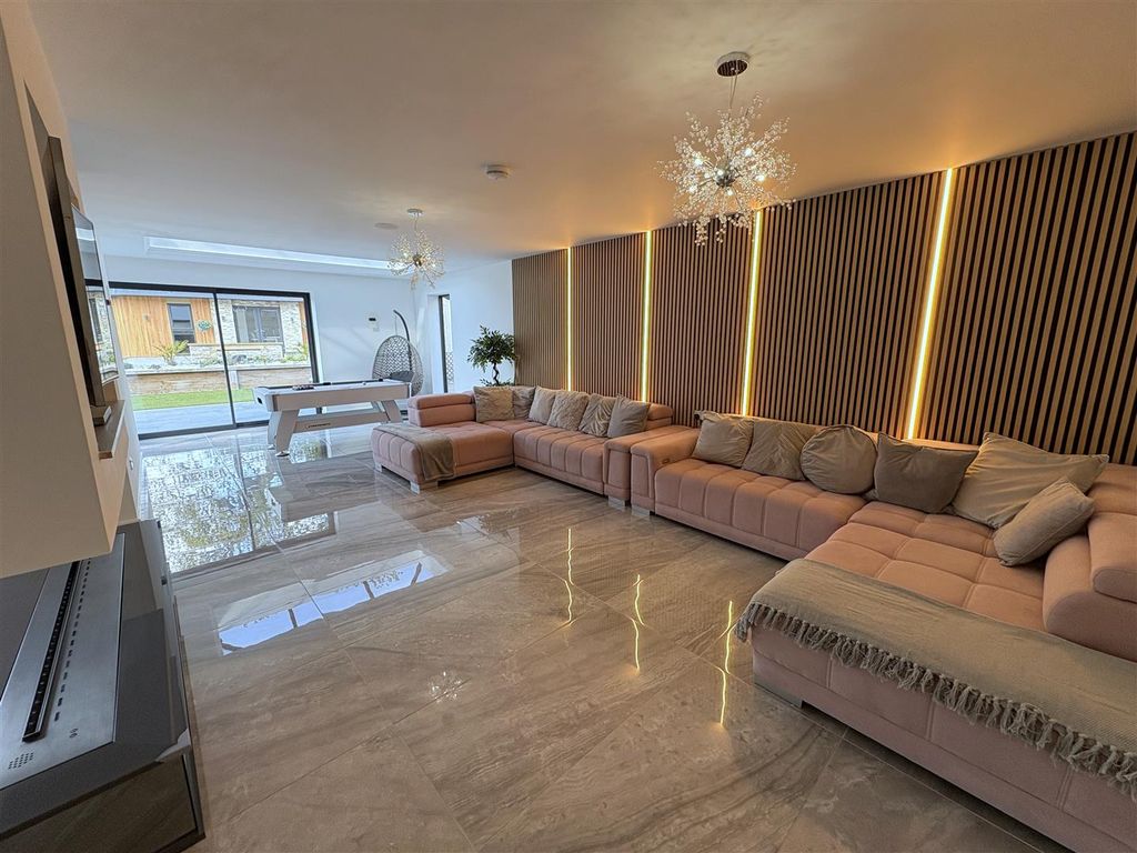 Additional image 14 of 5 bed detached house for saleNew Park Lane, Crook DL15
