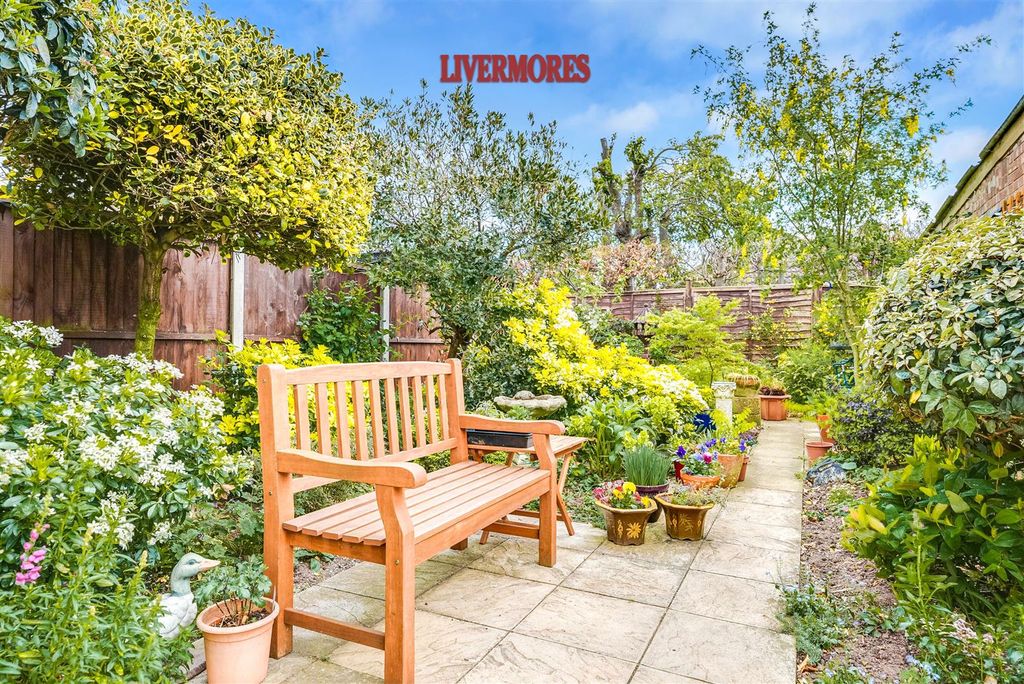 Additional image 28 of 3 bed semi-detached house for saleTredegar Road, Dartford DA2