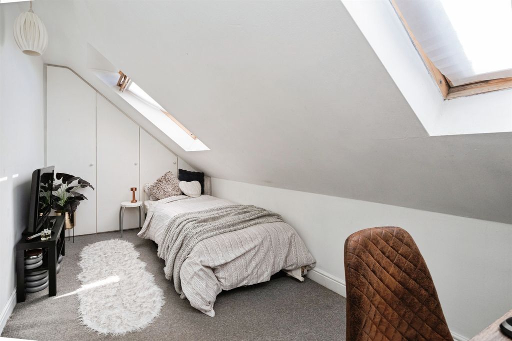 Additional image 10 of 2 bed maisonette for saleLondon Road, Crowborough TN6