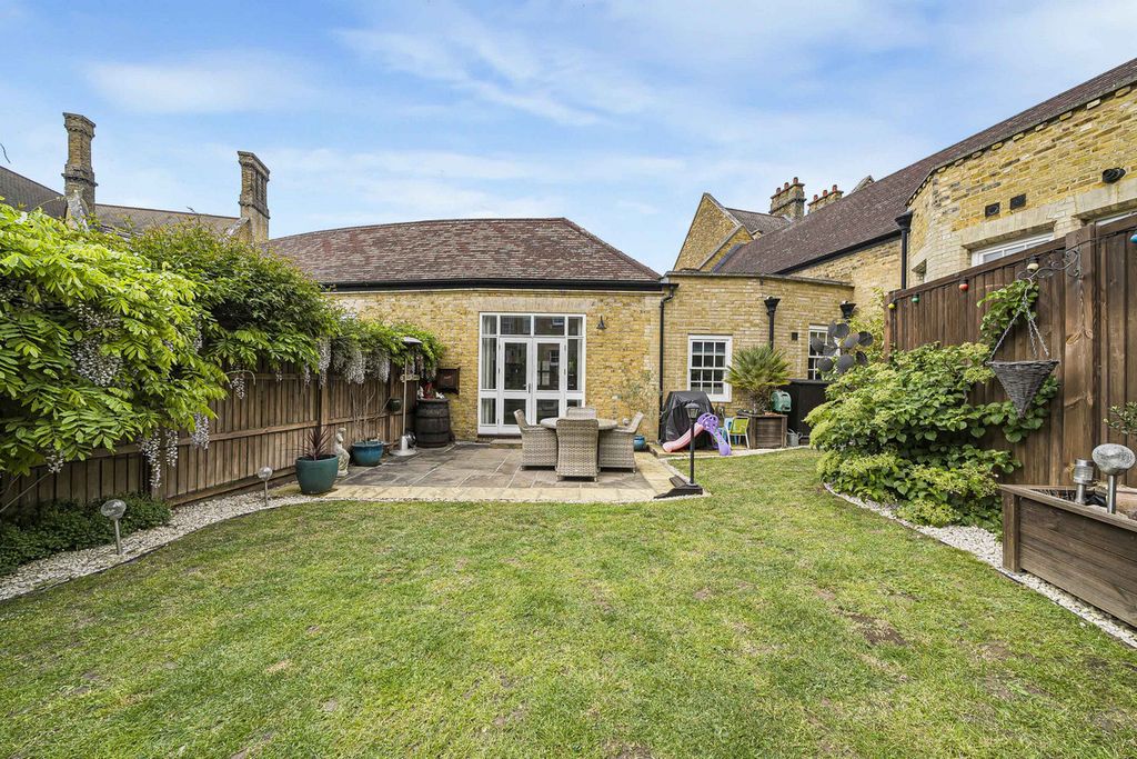 Additional image 11 of 2 bed flat for saleBunstone Hall, Chapel Drive, Dartford DA2