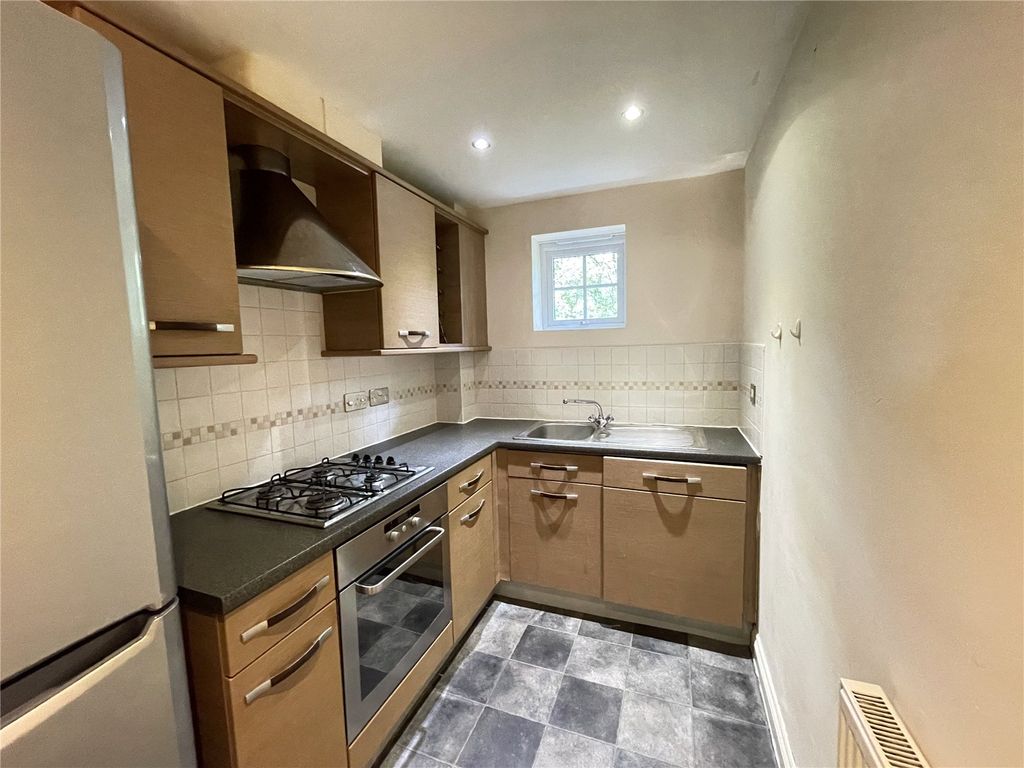 2 bed flat for saleBoste Crescent, Durham DH1 photo 5