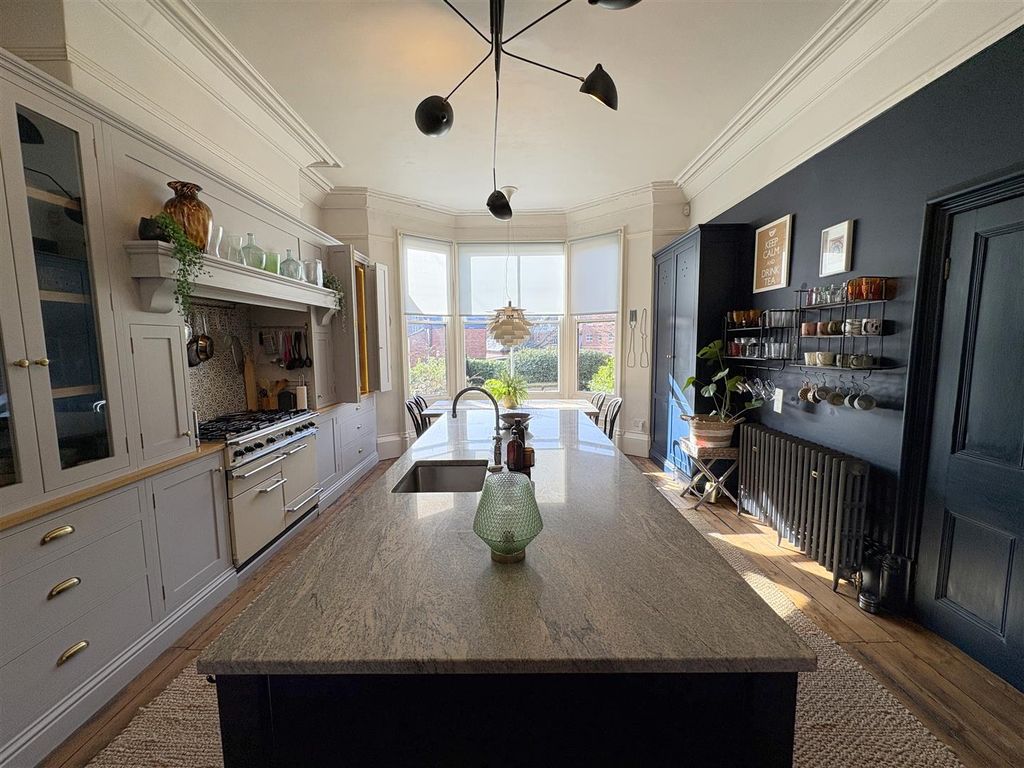 Additional image 2 of 4 bed terraced house for saleWoodland Road, Darlington DL3