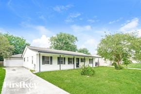 4909 Green Willow Lane, Dickinson, TX, 77539 photo 4
