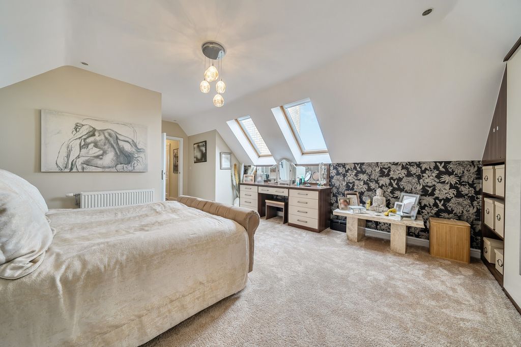 Additional image 21 of 3 bed flat for saleJepson Drive, Stone, Dartford DA2