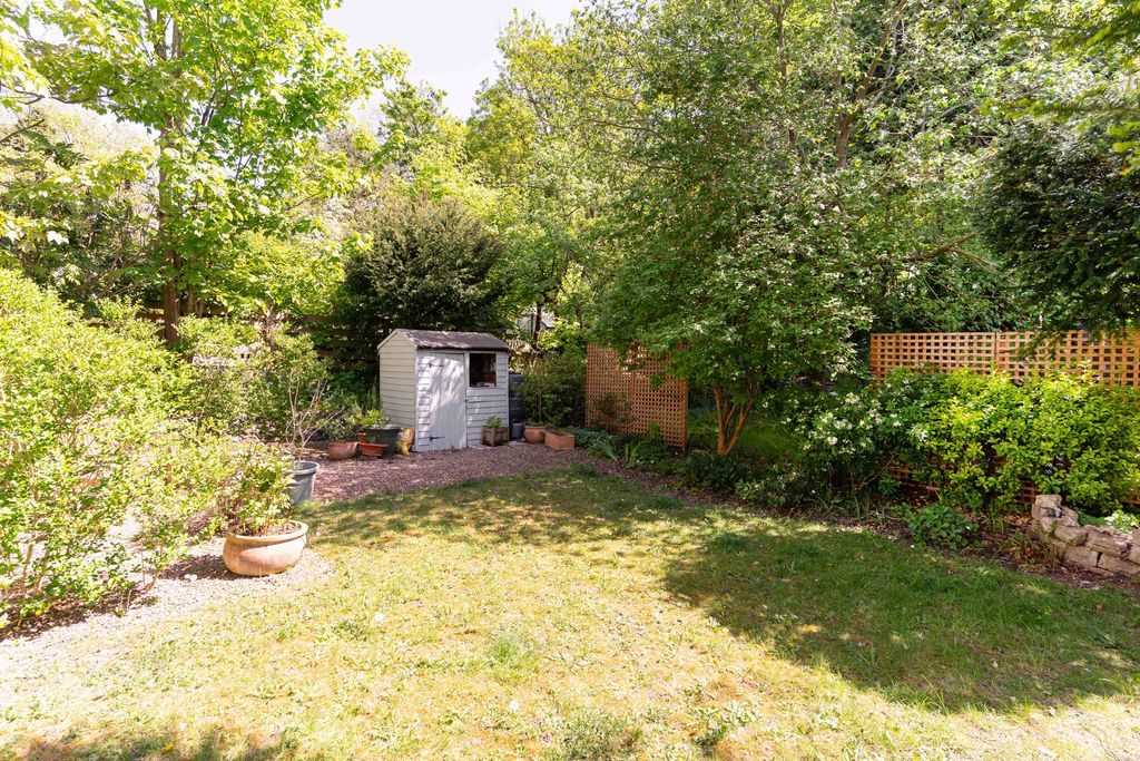 Additional image 17 of 2 bed flat for saleBirdhurst Rise, South Croydon CR2