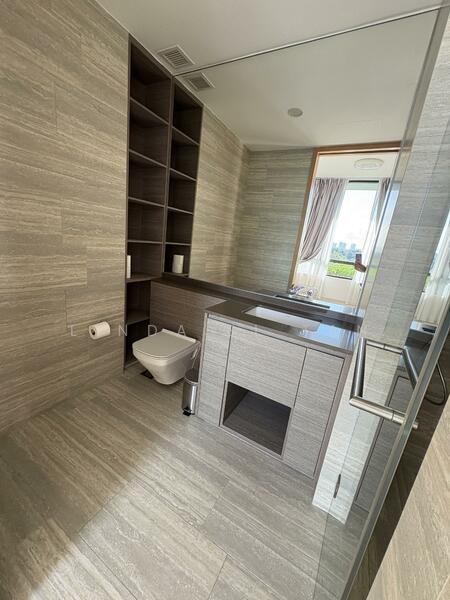 105 Prince Charles Crescent photo 5