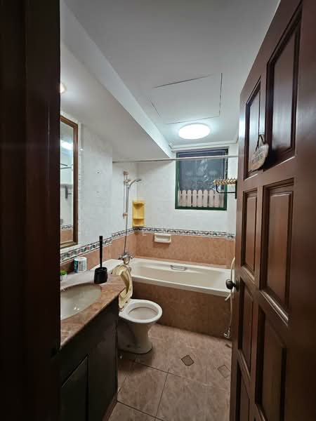 2 Geylang East Avenue 2 photo 3