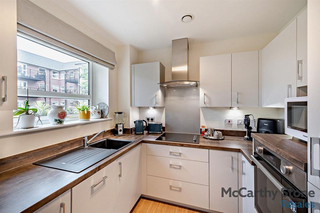 Additional image 5 of 2 bed flat for saleFoxglove Place, Willand Road, Cullompton EX15