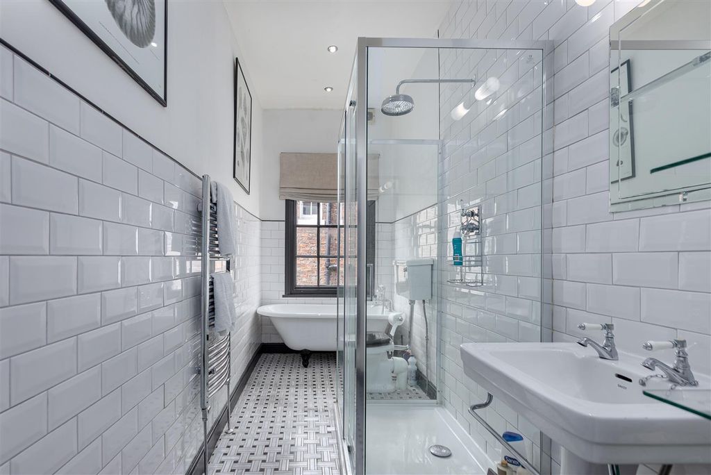 Additional image 20 of 6 bed property for saleConiscliffe Road, Darlington DL3
