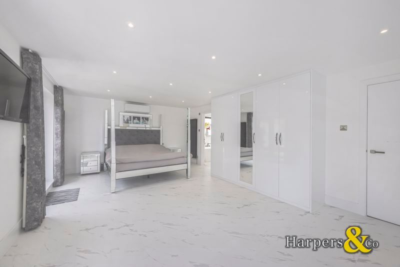 Additional image 29 of 5 bed detached house for saleOakfield Lane, Dartford DA2