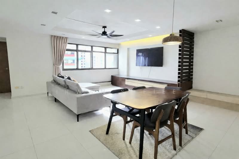 686D Choa Chu Kang Crescent photo 3