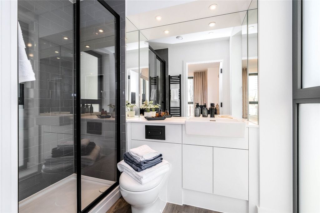 3 bed flat for salePoplar Walk, Croydon CR0 photo 4