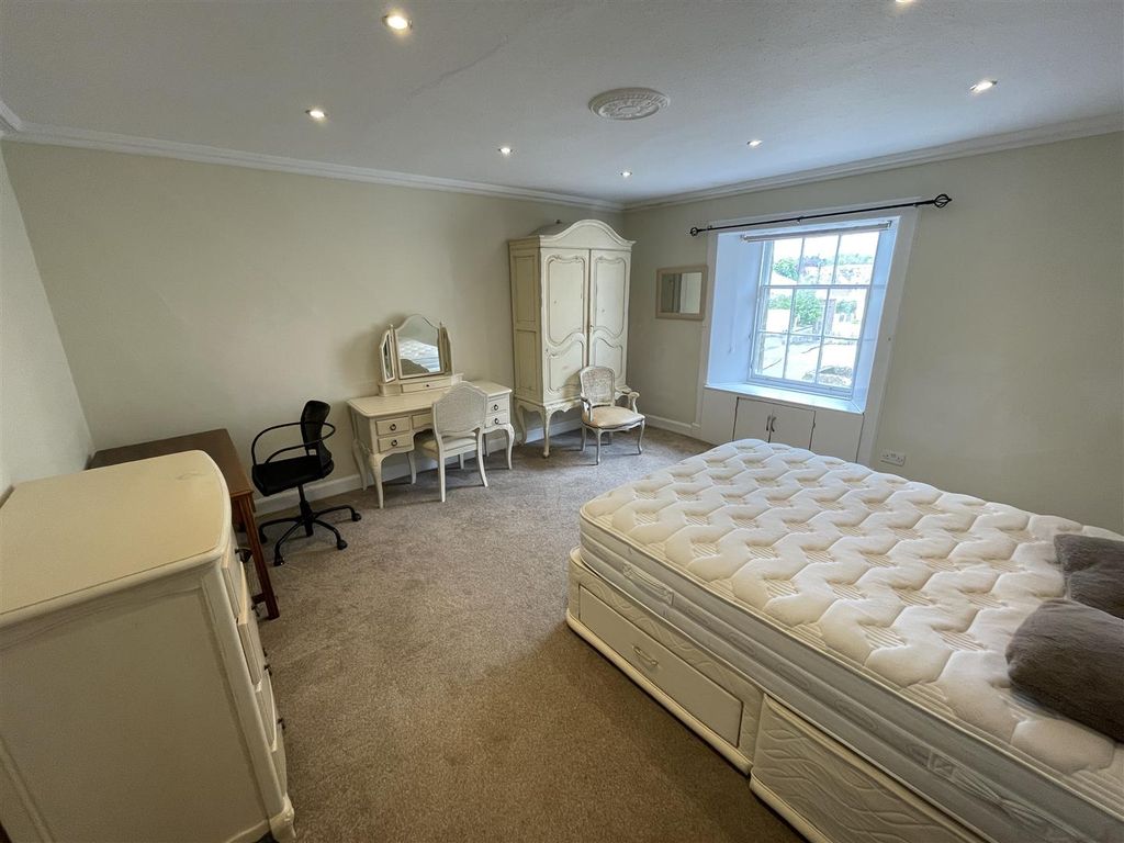 Additional image 7 of 3 bed flat for sale10C St Catherine Street, Cupar KY15