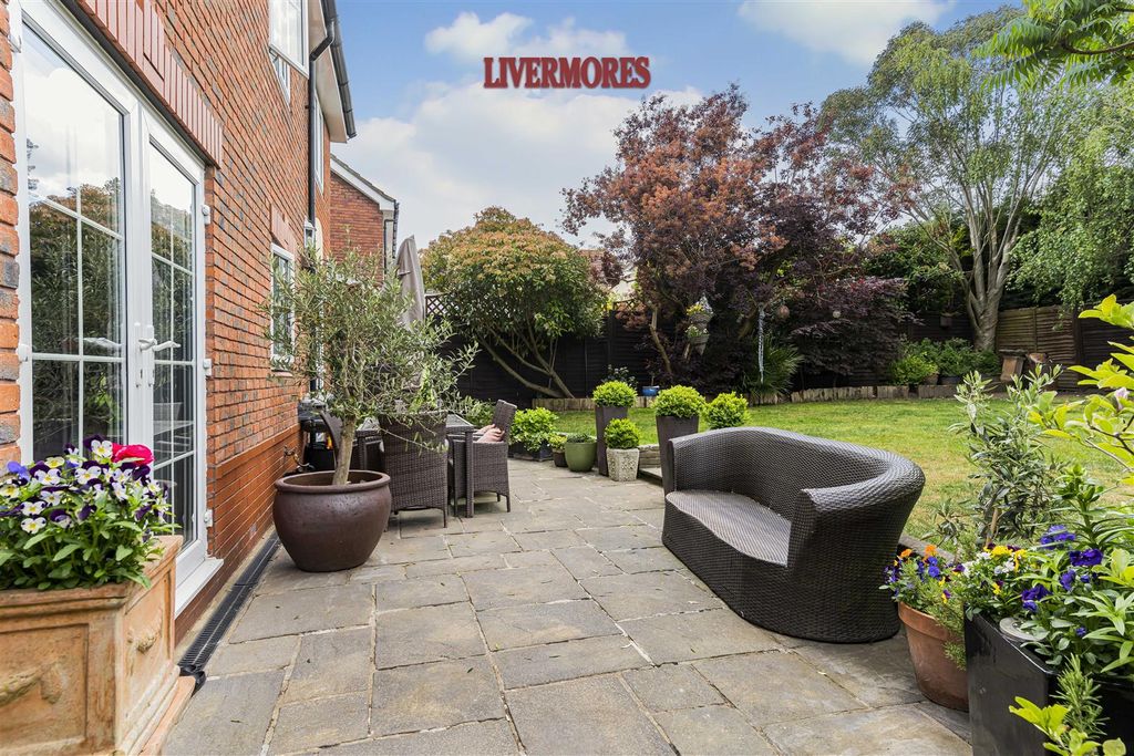 Additional image 11 of 4 bed detached house for saleMartin Road, Dartford DA2