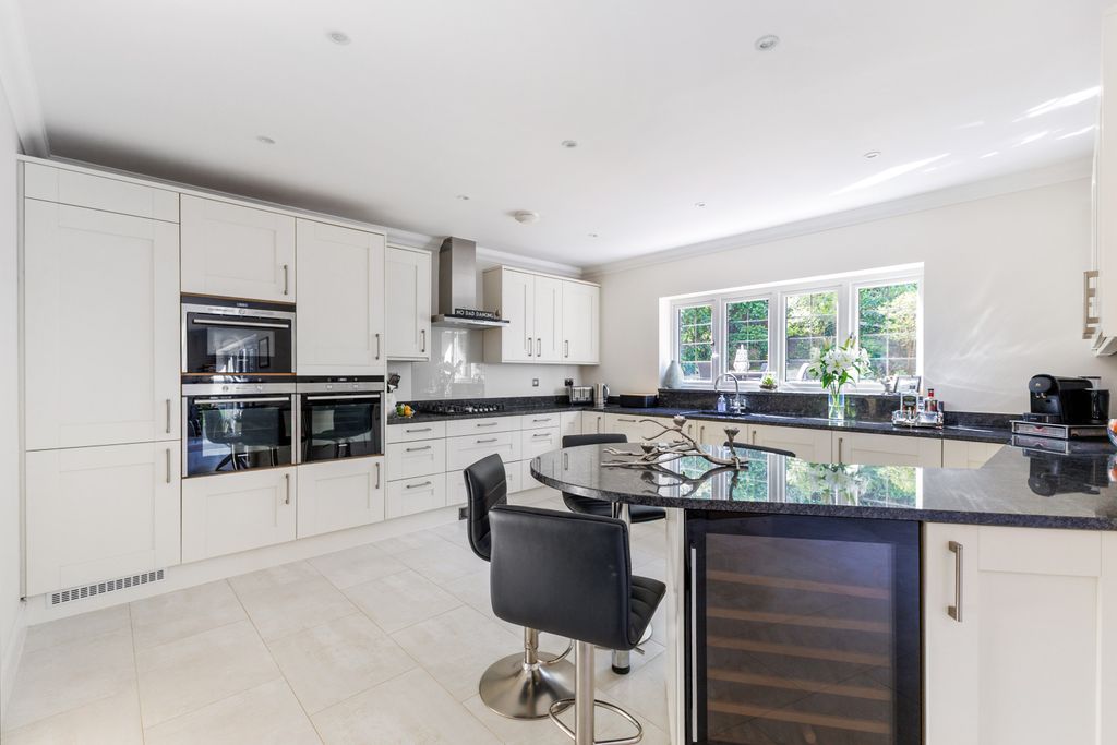 Additional image 3 of 5 bed detached house for saleGorsedene Close, Crowborough TN6