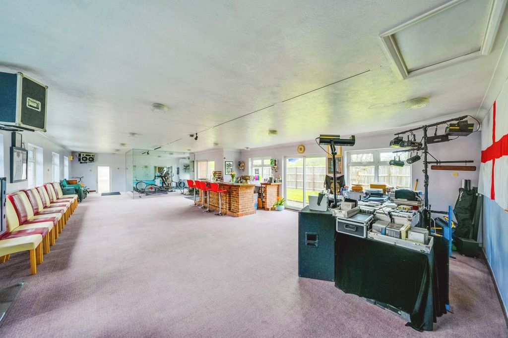 Additional image 2 of 5 bed detached house for saleBrentfield Road, Dartford DA1