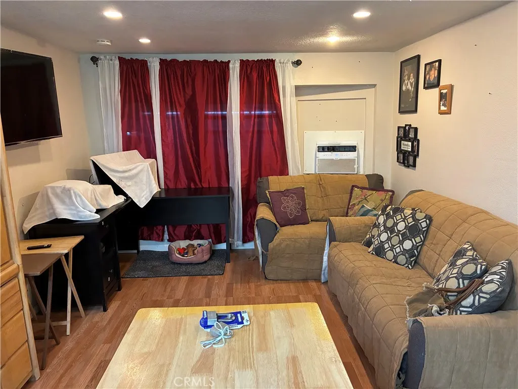 1258 rosamond Boulevard Unit 41, Rosamond, CA 93560 photo 4