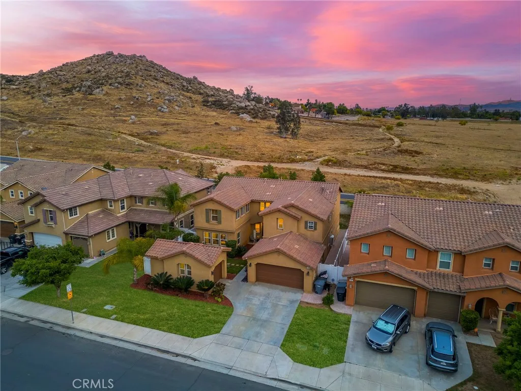 1509 Strawberry Drive, Perris, CA 92571 photo 3