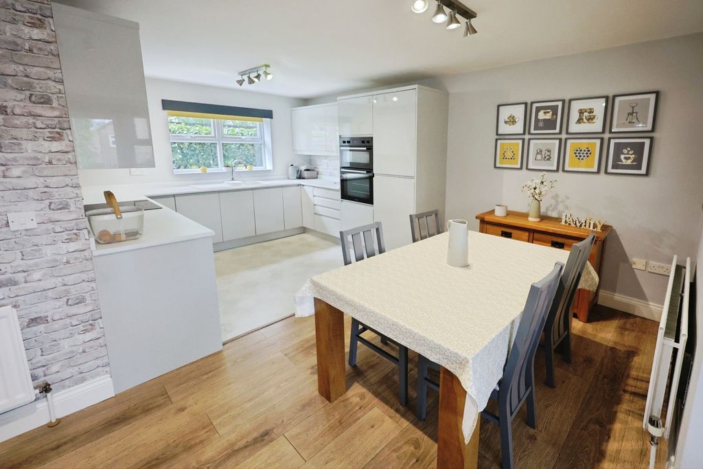 Additional image 7 of 3 bed detached house for saleVicarage Close, Howden Le Wear, Crook DL15