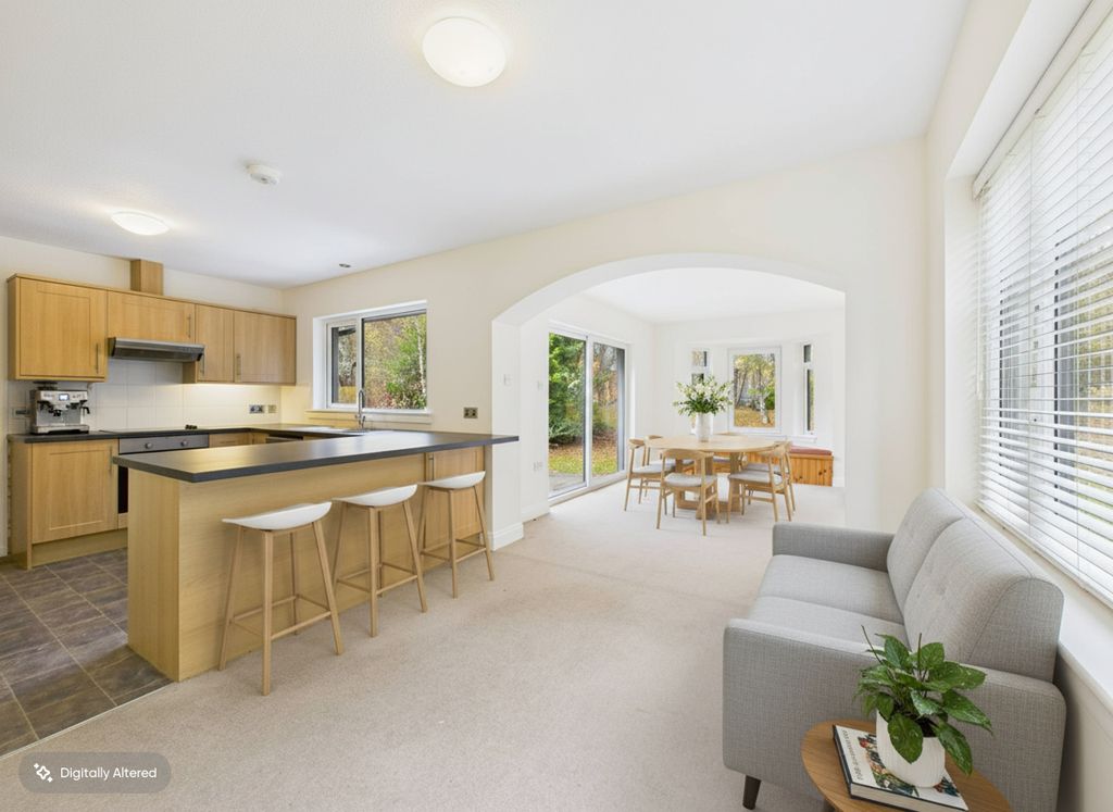 3 bed bungalow for saleDunachton Road, Kingussie PH21 photo 4