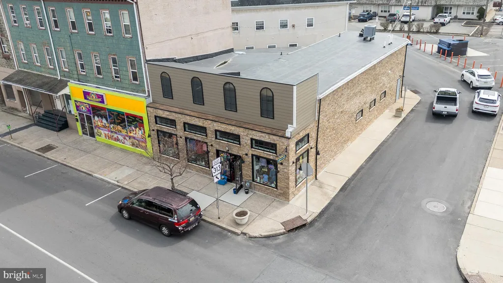 Additional image 27 of 220 W Broad Street, Quakertown, PA 18951