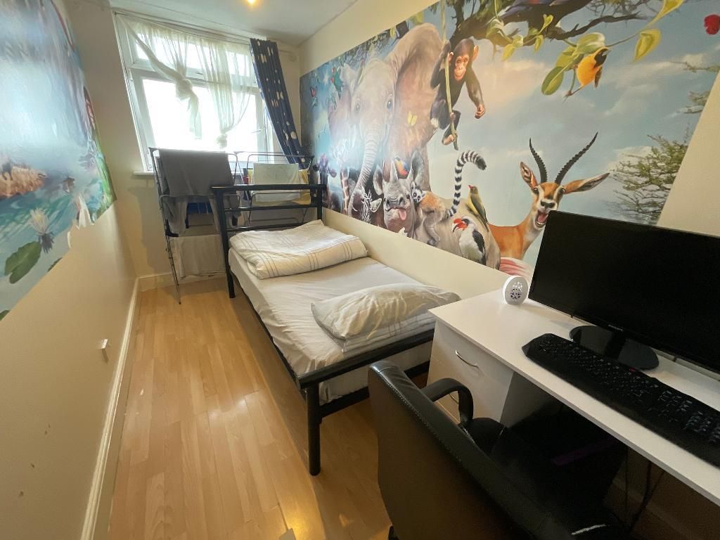 Additional image 9 of 3 bed flat for saleExeter Road, Dagenham RM10