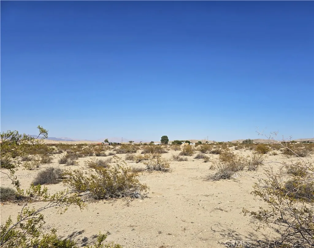 Barnes, 29 Palms, CA 92277 photo 2