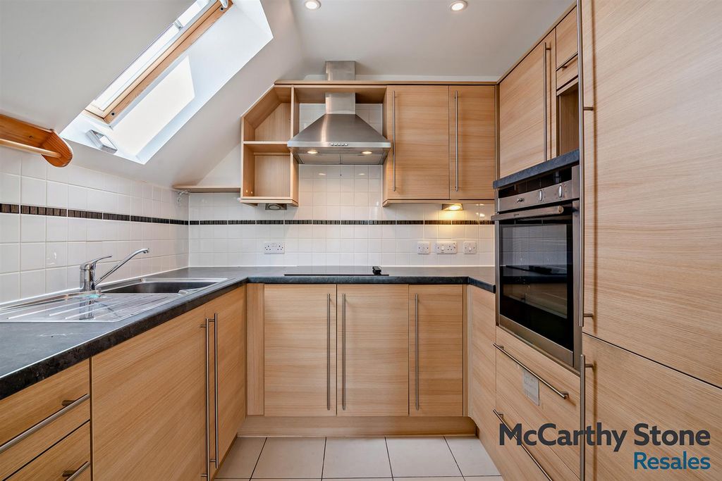 Additional image 19 of 1 bed flat for saleHolmes Place, Crowborough Hill, Crowborough TN6