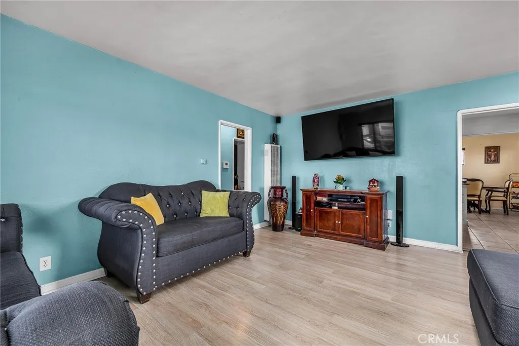 1700 W Raymond Street, Compton, CA 90220 photo 2