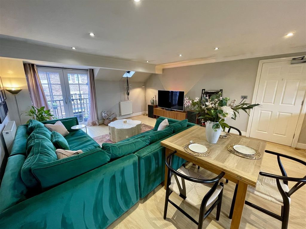 Additional image 7 of 2 bed flat for saleNorthumberland Street, Darlington DL3