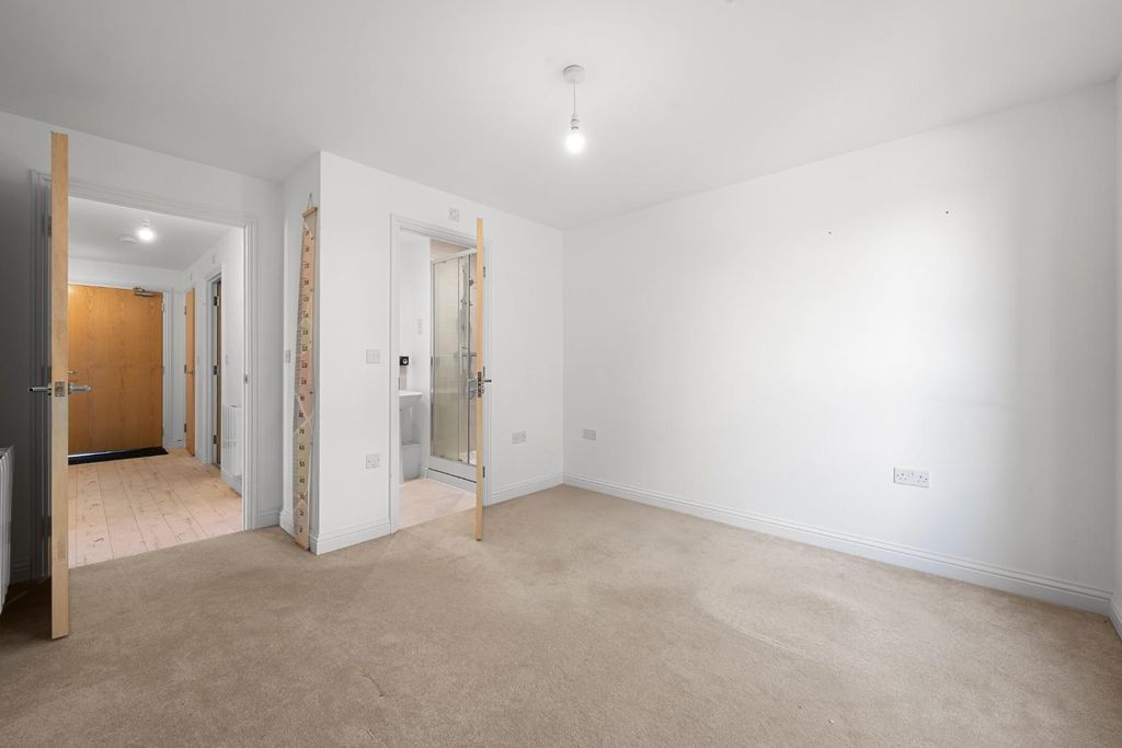 Additional image 11 of 2 bed flat for saleBailey Place, Crowborough TN6