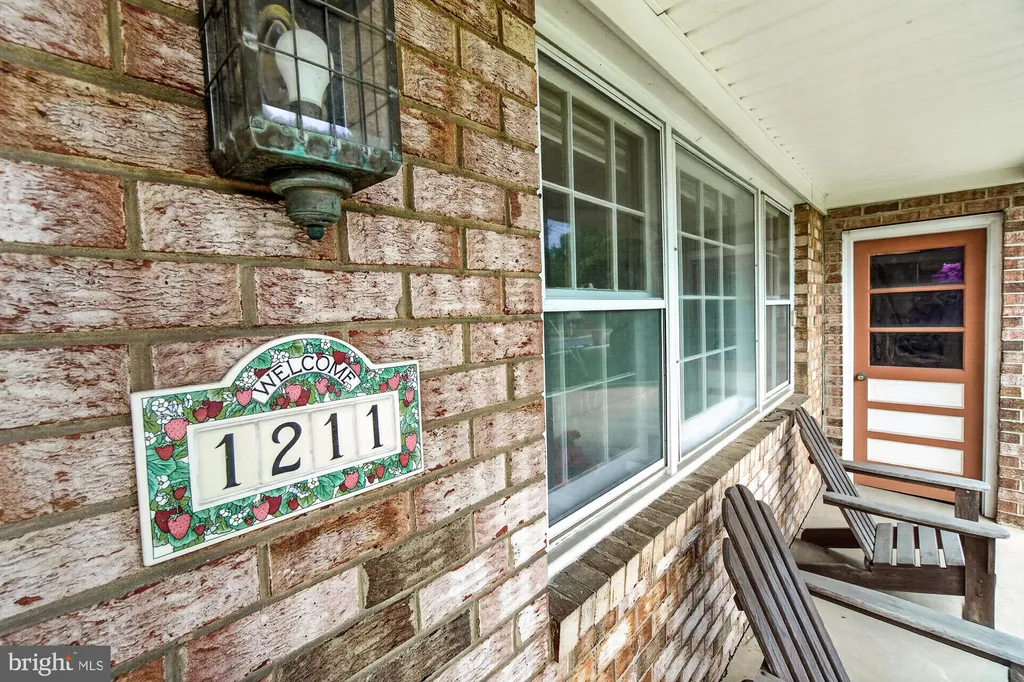1211 Morningside Drive, Silver Spring, MD 20904 photo 4