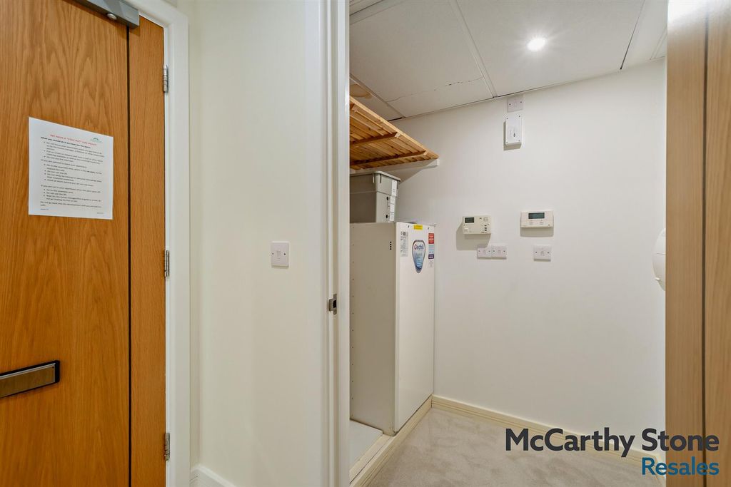 Additional image 12 of 1 bed flat for saleHolmes Place, Crowborough TN6