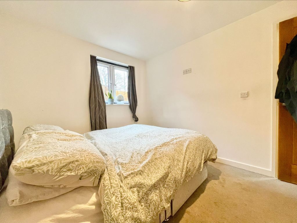 Additional image 8 of 1 bed flat for saleFlat, Florist Court, High Street, Cullompton EX15