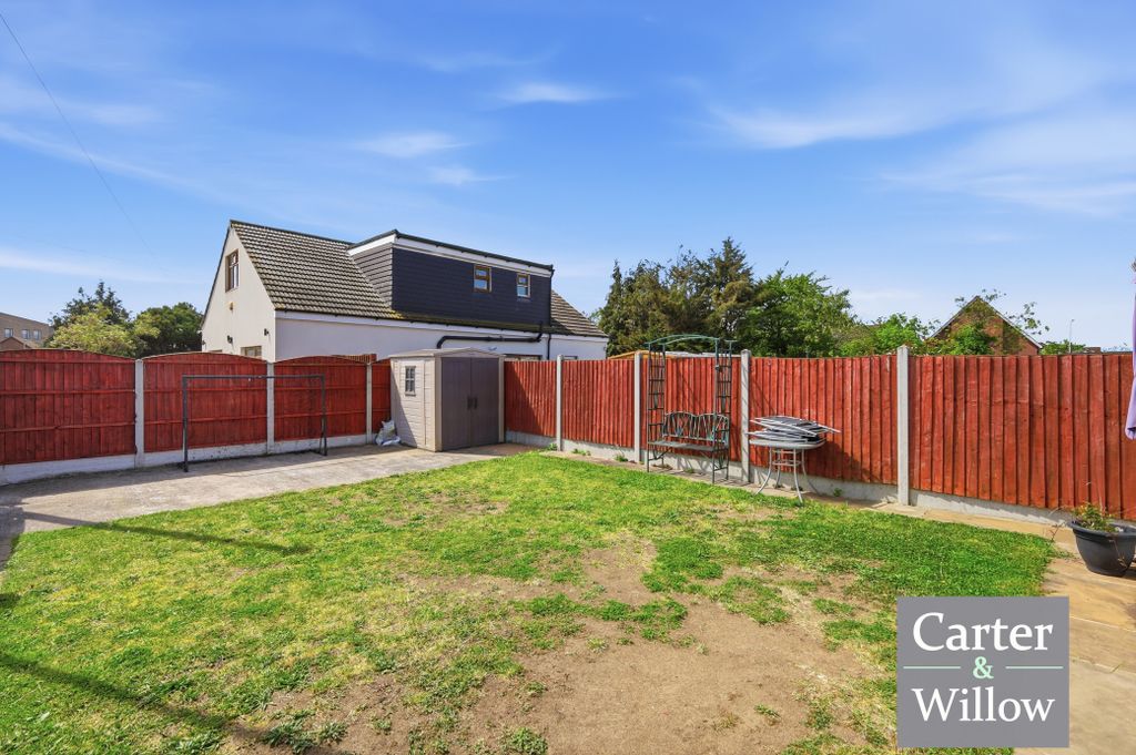 Additional image 3 of 3 bed detached house for saleCadiz Road, Dagenham RM10