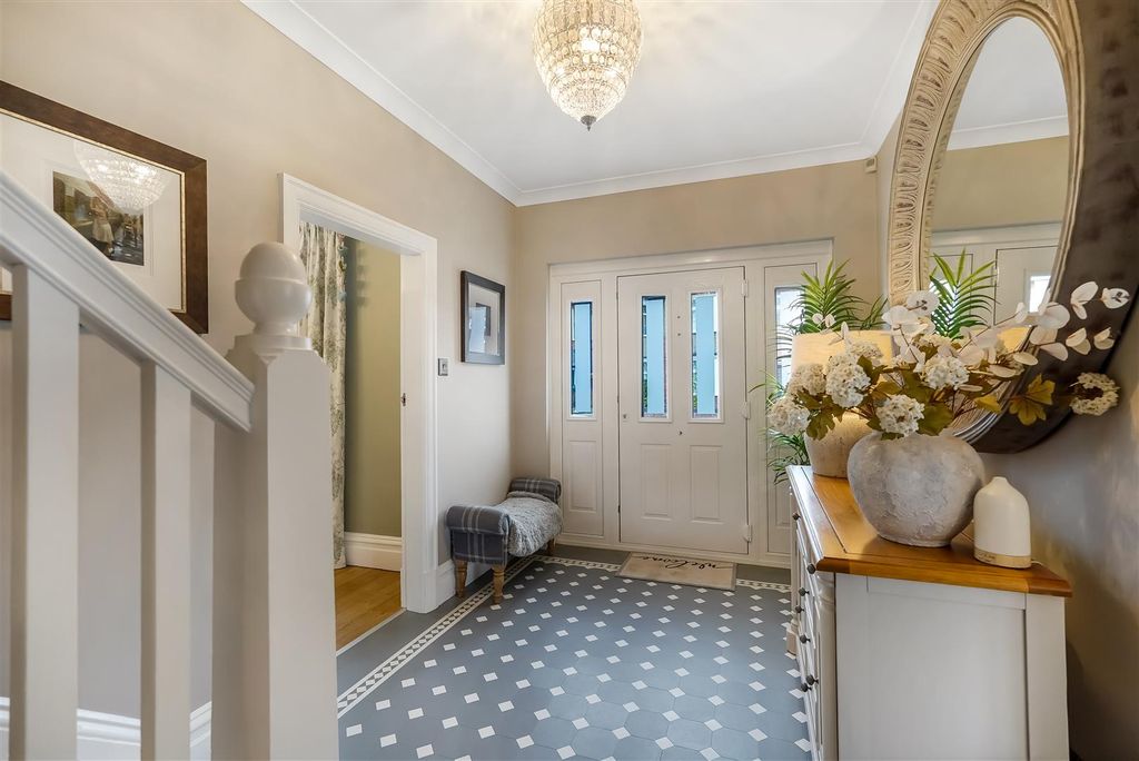 Additional image 6 of 5 bed detached house for salePierremont Gardens, Darlington DL3