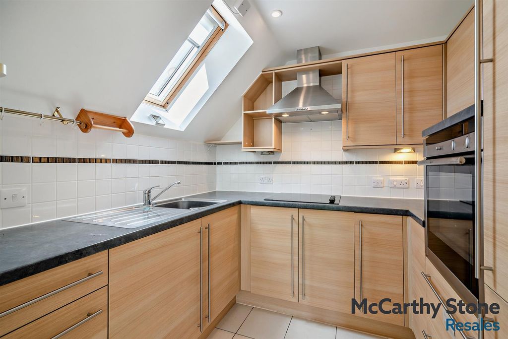 Additional image 20 of 1 bed flat for saleHolmes Place, Crowborough Hill, Crowborough TN6