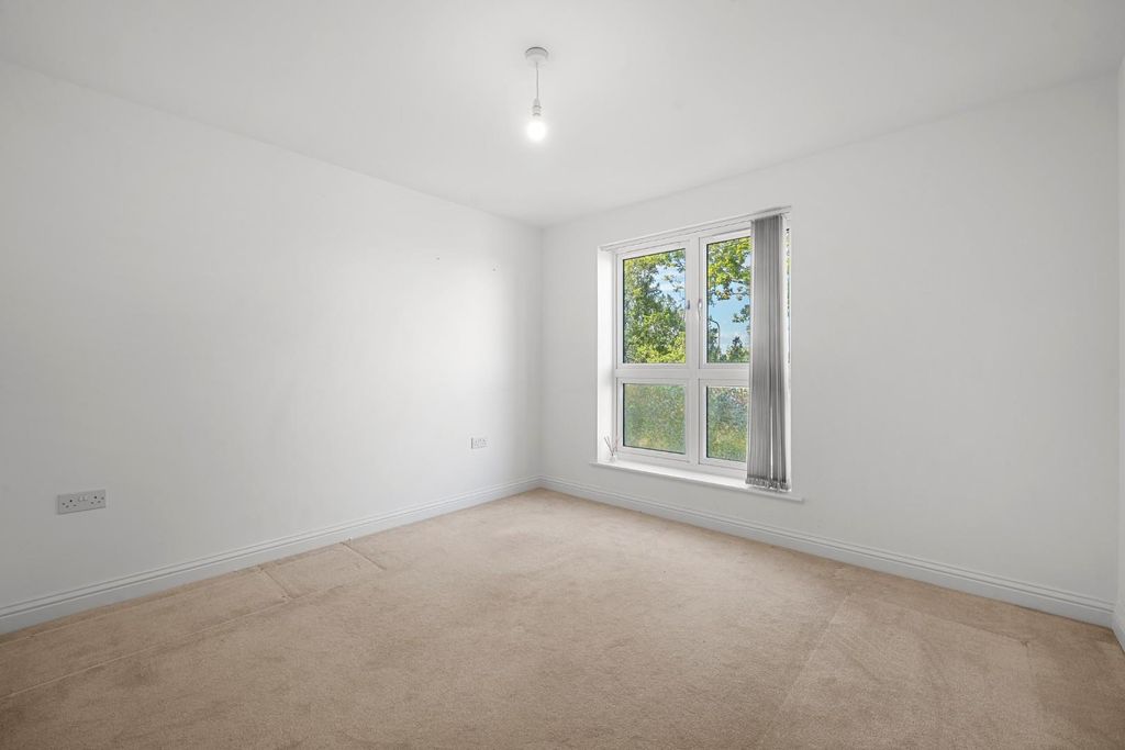 Additional image 9 of 2 bed flat for saleBailey Place, Crowborough TN6