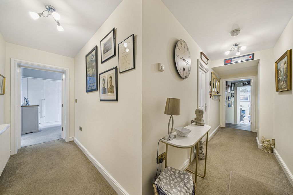 Additional image 8 of 2 bed flat for saleBunstone Hall, Chapel Drive, Dartford DA2