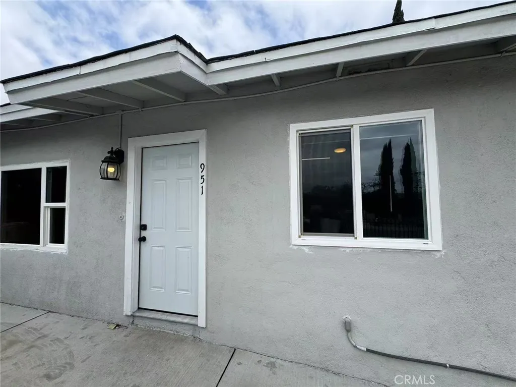 951 E Elma Street, Ontario, CA 91764 photo 3