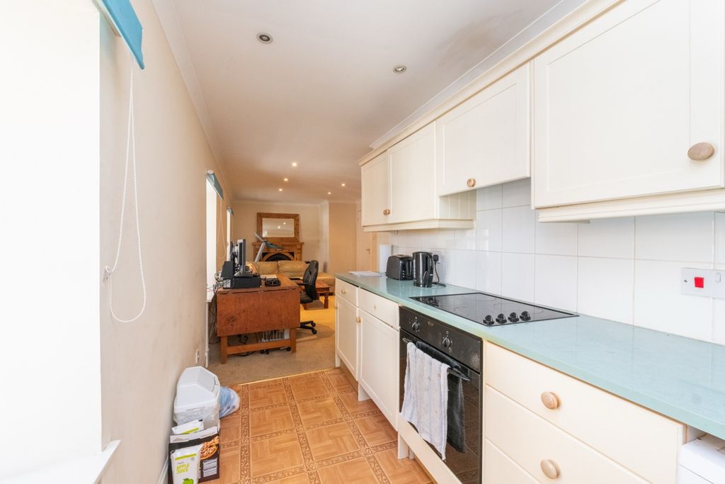 Additional image 7 of 1 bed flat for saleLadywynd, Cupar KY15