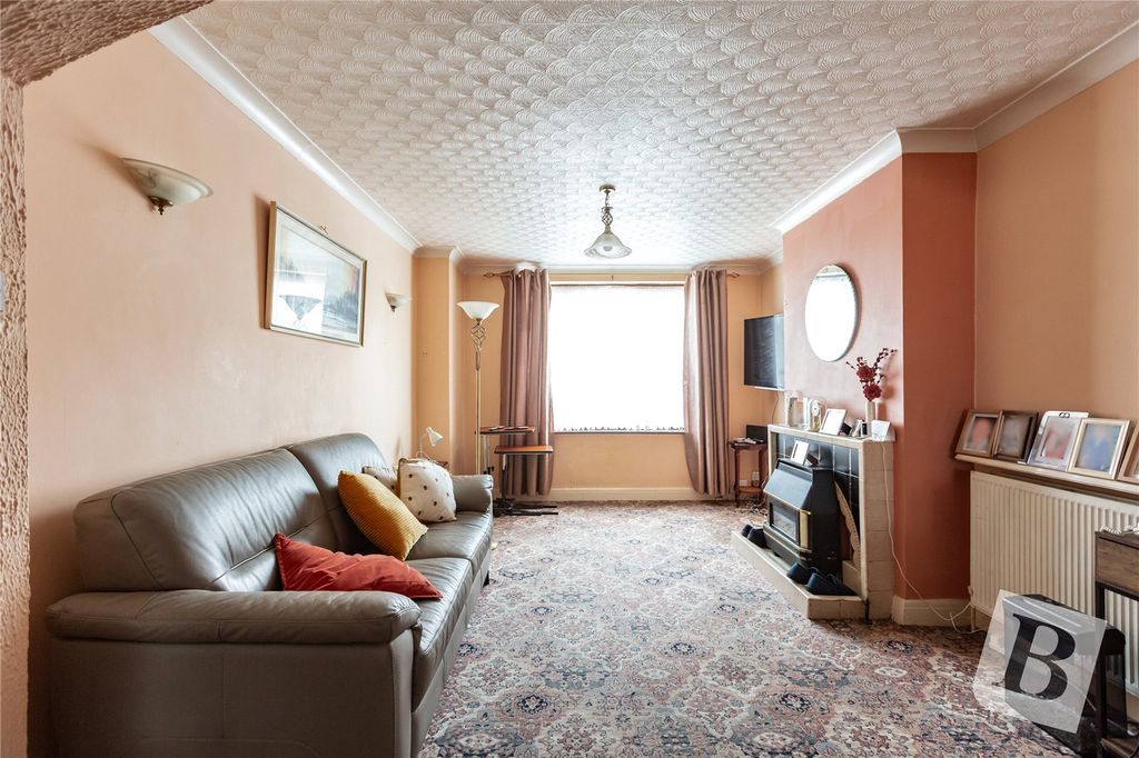 Additional image 7 of 5 bed end terrace house for saleSecond Avenue, Dagenham RM10