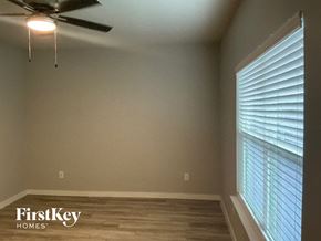 328 Niki Drive, Lewisville, TX, 75057 photo 5