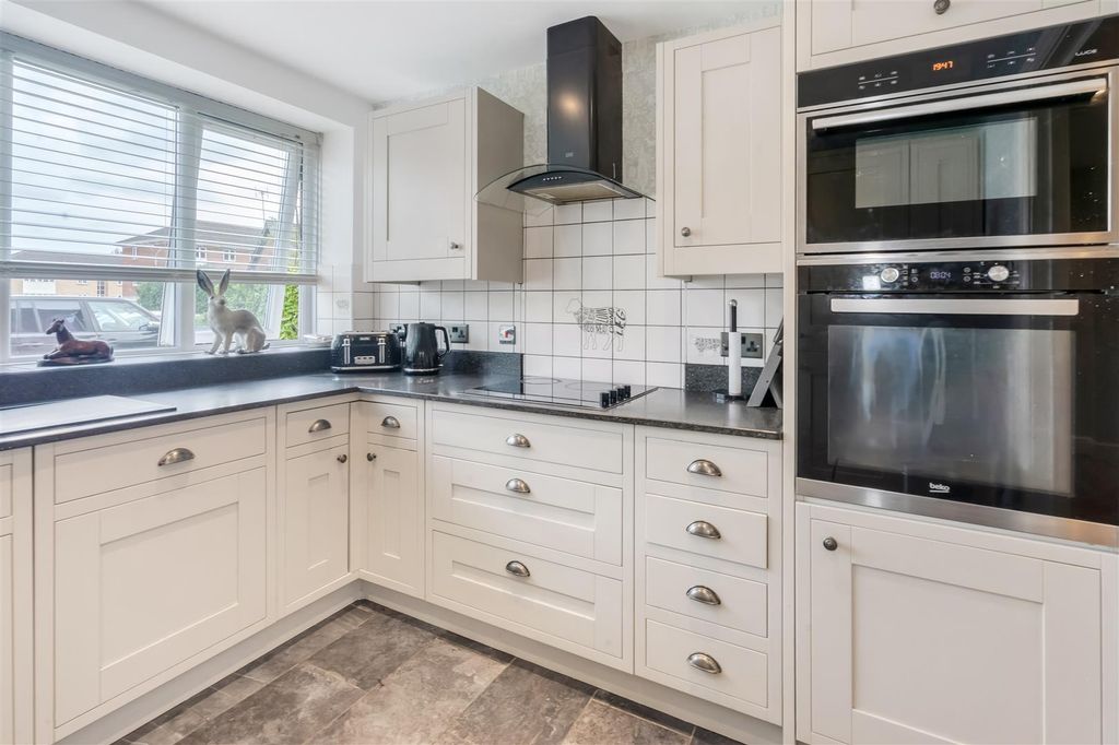 Additional image 4 of 3 bed flat for saleRosebay Court, Darlington DL3