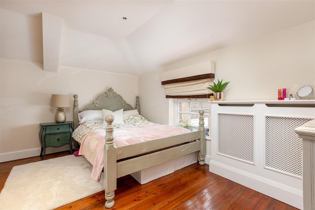 Additional image 16 of 6 bed property for saleConiscliffe Road, Darlington DL3