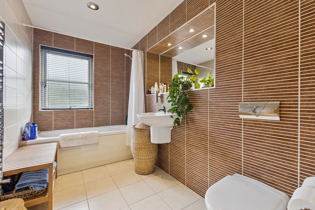 Additional image 13 of 4 bed detached house for saleCarrington Terrace, Crieff PH7